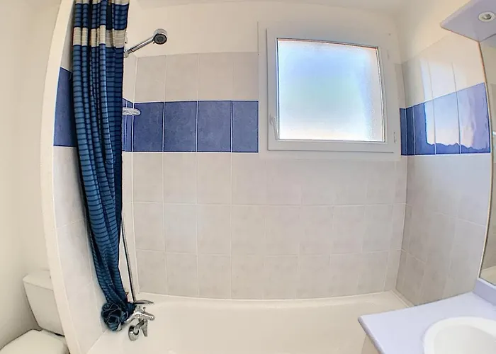 Maison, 8 Places, 3 Chambres, Clim, Piscine, Tennis Διαμέρισμα Calvisson